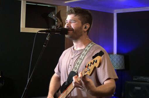 Pressing Strings “Live @ The Lounge” – August 2025